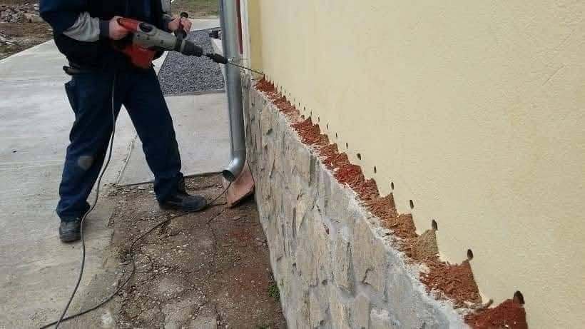 Furatsor készítése a lábazaton injektáláshoz